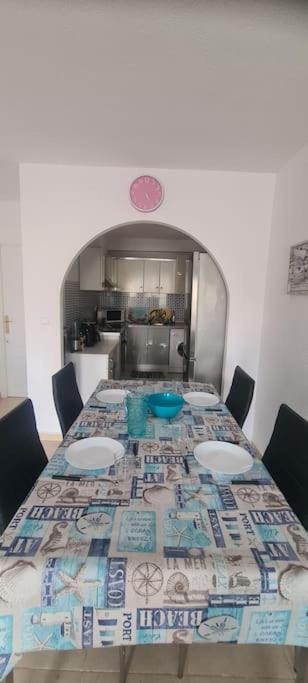 Bungalow Avec Piscine 托雷维耶哈 外观 照片